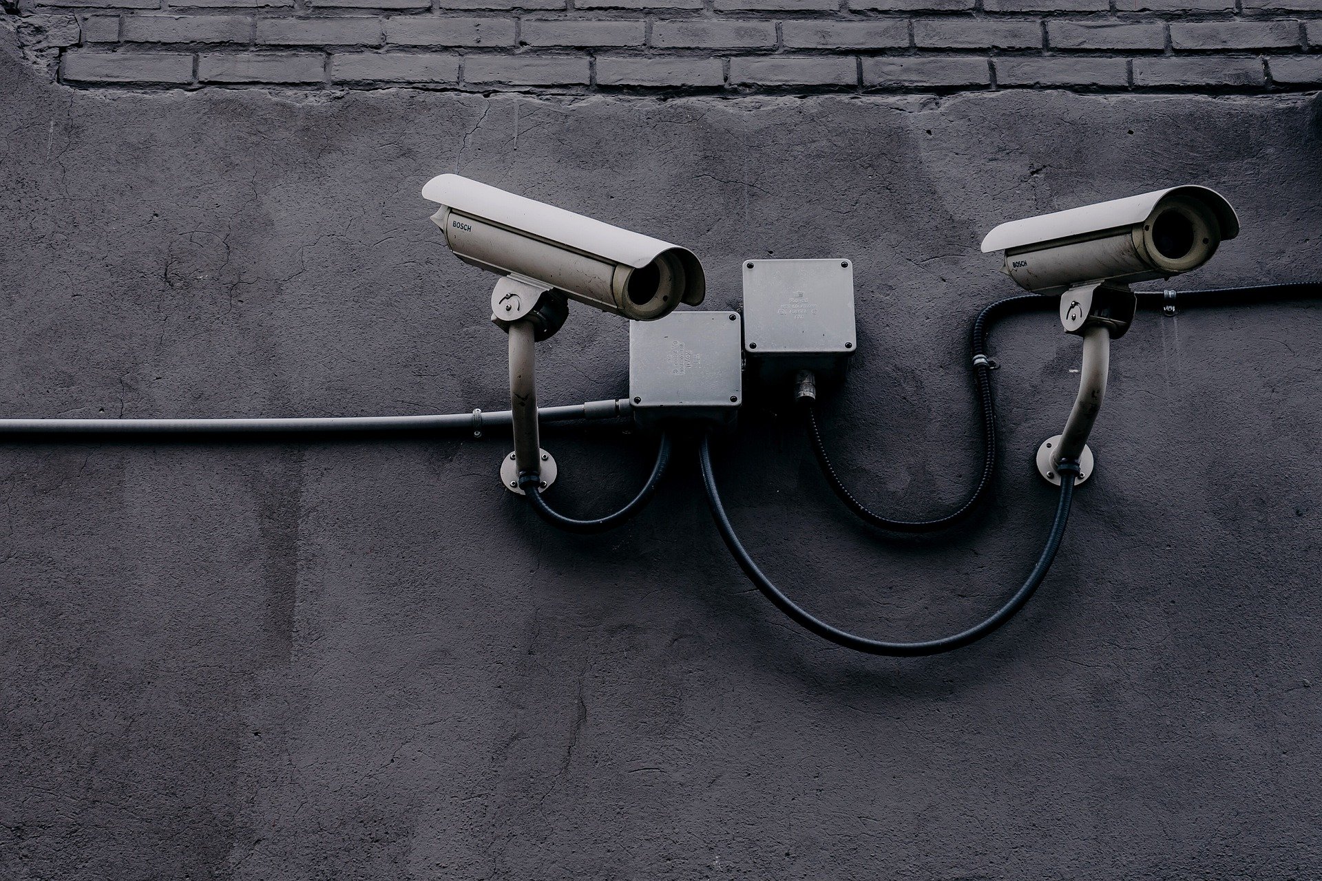 seguridad y vigilancia para edificios y comunidades